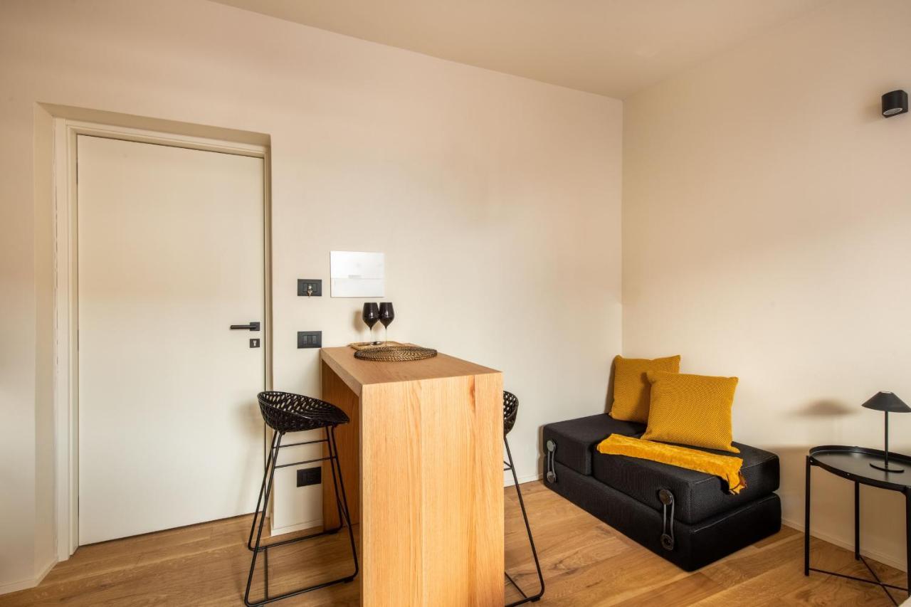 Candeloro Boutique Apartments By Wonderful Italy 切法卢 外观 照片