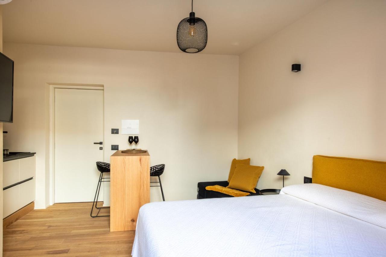 Candeloro Boutique Apartments By Wonderful Italy 切法卢 外观 照片